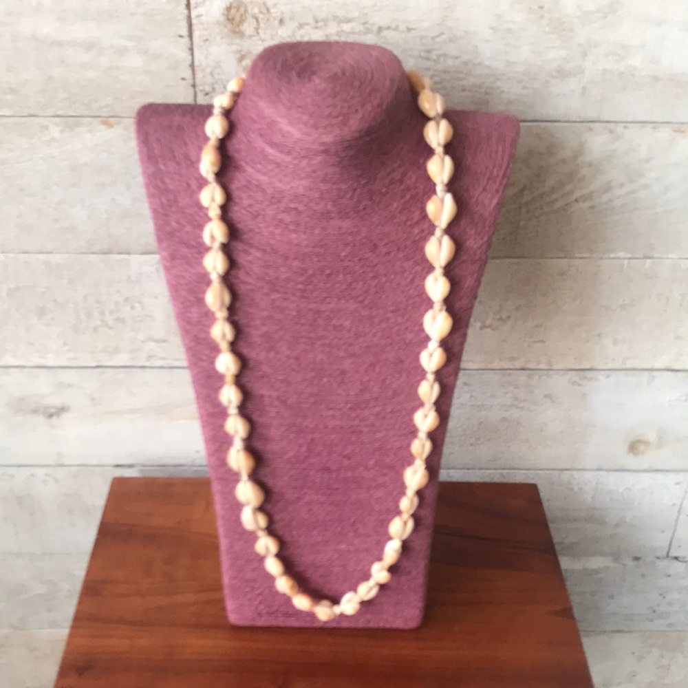 Elegant Cowrie Shell Necklace